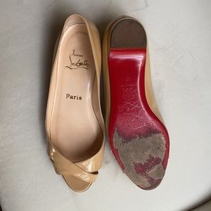 Christian Louboutin flat peep toe beige baby heel